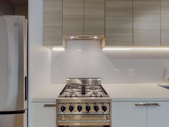 719 Larkin Street 301, San Francisco CA 94109