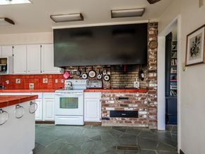 640 Los Trancos Road, Palo Alto CA 94304