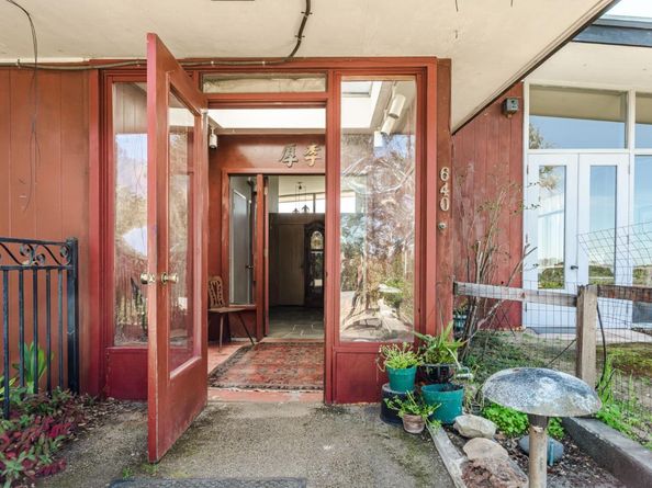 640 Los Trancos Road, Palo Alto CA 94304