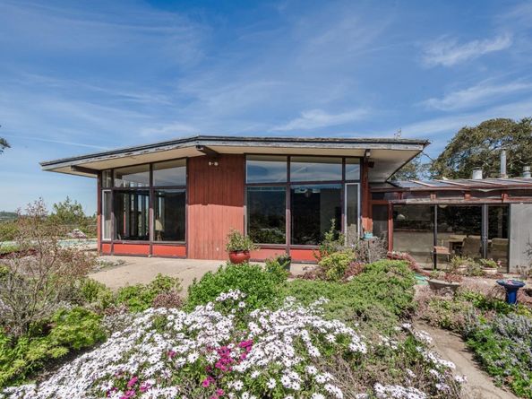 640 Los Trancos Road, Palo Alto CA 94304