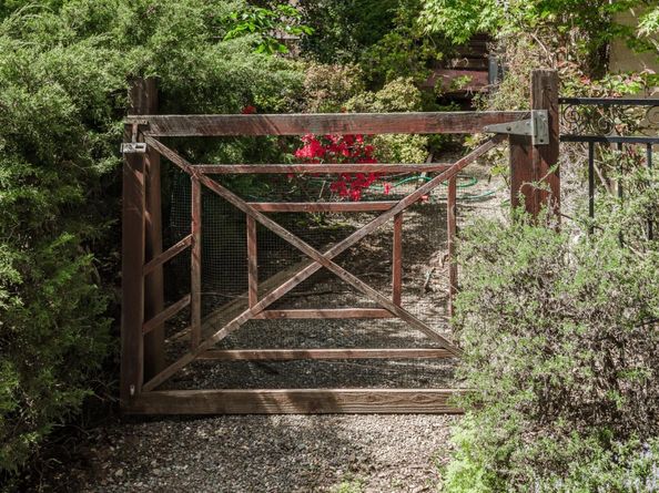 640 Los Trancos Road, Palo Alto CA 94304