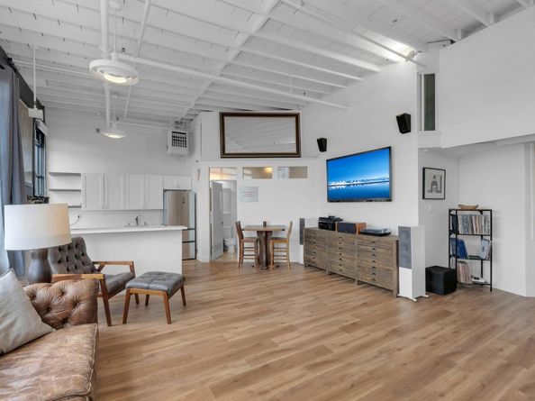 4053 Harlan Street 311, Emeryville CA 94608