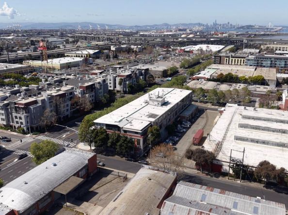 4053 Harlan Street 311, Emeryville CA 94608