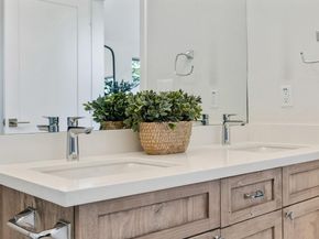 16 Hillview Avenue, Redwood City CA 94062