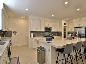 9960 Seawind Way, Newark CA 94560