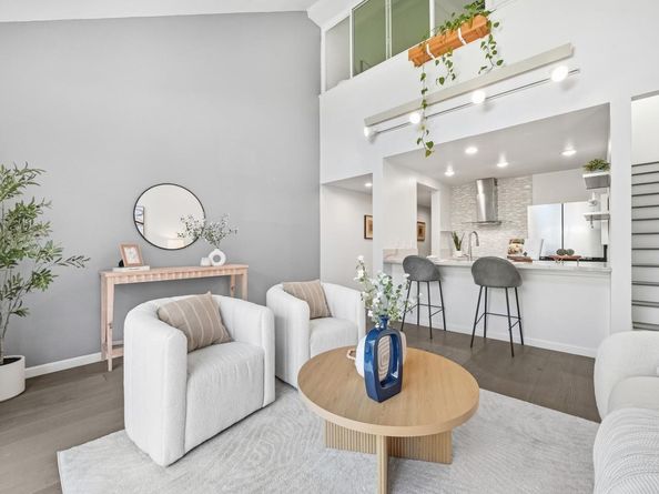 4151 El Camino Way M, Palo Alto CA 94306