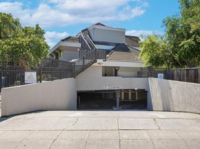 4151 El Camino Way M, Palo Alto CA 94306