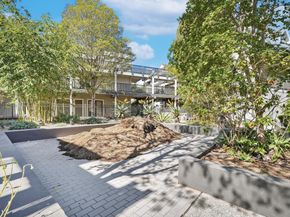 4151 El Camino Way M, Palo Alto CA 94306