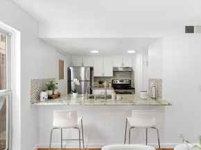 236 E Red Oak Drive B, Sunnyvale CA 94086