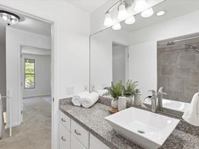 236 E Red Oak Drive B, Sunnyvale CA 94086