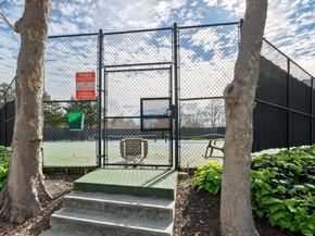 905 W Middlefield Road 917, Mountain View CA 94043