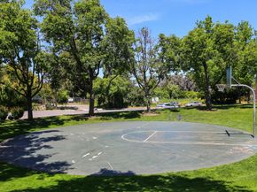 426 Hillwood Court 303, Mountain View CA 94040