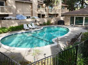 201 Flynn Avenue 13, Mountain View CA 94043