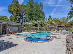 10 Mansion Court 713, Menlo Park CA 94025
