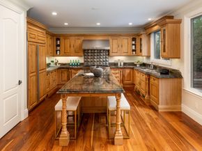 17 Almendral Avenue, Atherton CA 94027