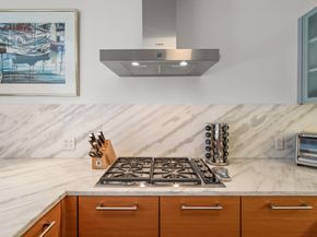 301 Mission Street 36F, San Francisco CA 94105