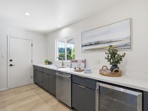 10910 Glen Artney Street, Oakland CA 94605