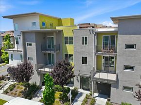 3065 Valley Of Hearts Delight Place 3, San Jose CA 95136