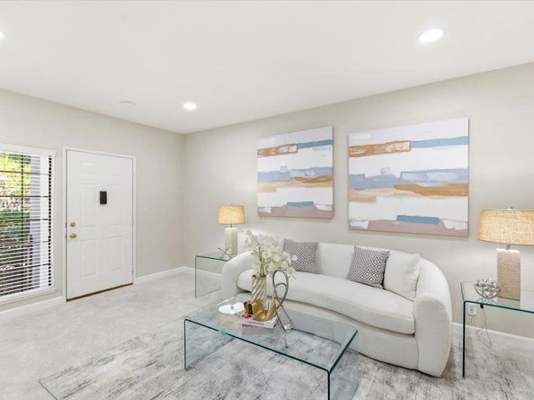 479 Costa Mesa Terrace B, Sunnyvale CA 94085