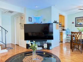 2701 Lone Bluff Way 18, San Jose CA 95111