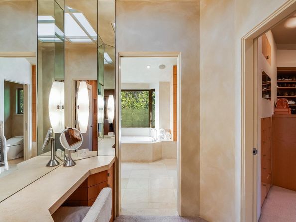 26140 Rancho Manuella Lane, Los Altos Hills CA 94022