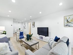 2452 W Bayshore Road Unit 6, Palo Alto CA 94303