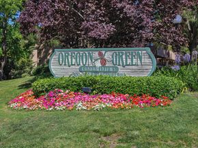 2452 W Bayshore Road Unit 6, Palo Alto CA 94303