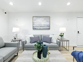 2452 W Bayshore Road Unit 6, Palo Alto CA 94303