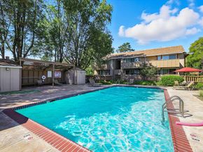 2452 W Bayshore Road Unit 6, Palo Alto CA 94303