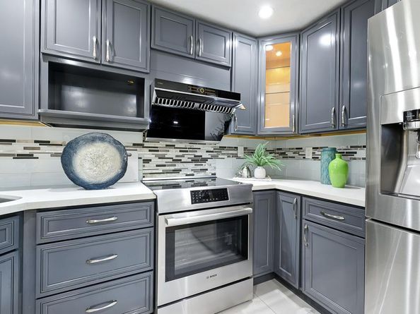 2452 W Bayshore Road Unit 6, Palo Alto CA 94303