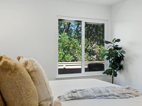 2452 W Bayshore Road Unit 6, Palo Alto CA 94303