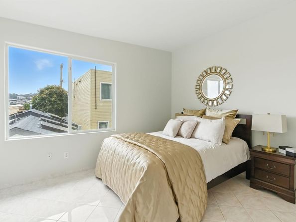 230 Rhine Street, San Francisco CA 94112