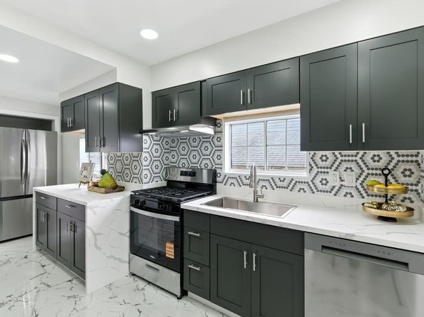 230 Rhine Street, San Francisco CA 94112