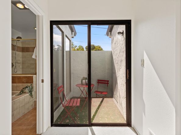 4163 Park Boulevard, Palo Alto CA 94306