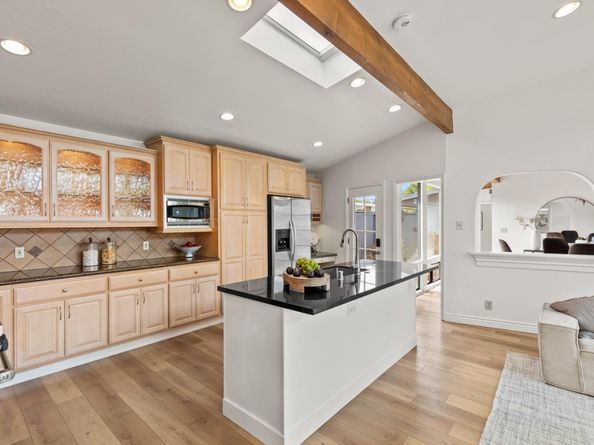 4163 Park Boulevard, Palo Alto CA 94306