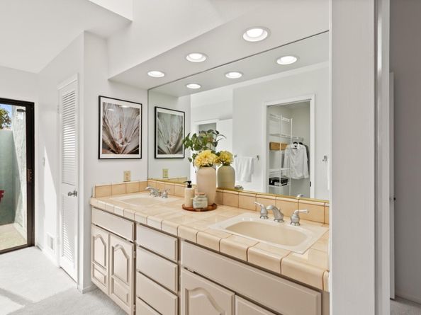 4163 Park Boulevard, Palo Alto CA 94306