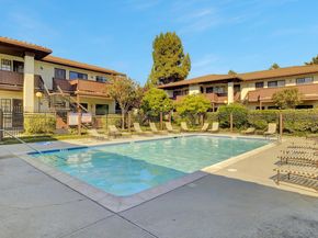 442 Costa Mesa Terrace D, Sunnyvale CA 94085