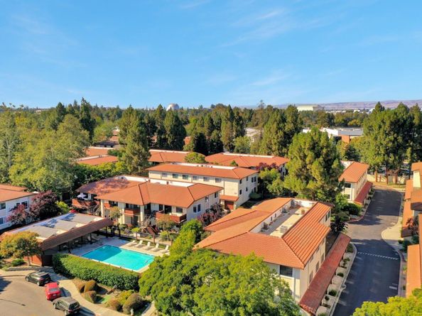 442 Costa Mesa Terrace D, Sunnyvale CA 94085