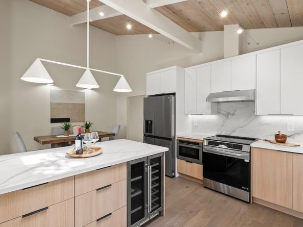 227 Winding Way, San Carlos CA 94070
