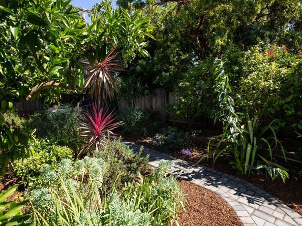 1494 Kings Lane, Palo Alto CA 94303