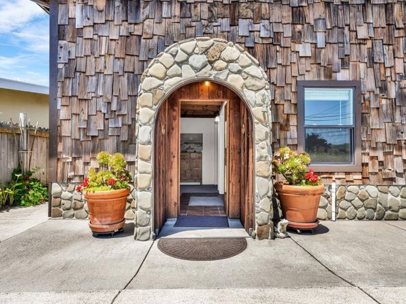 575 Dolores Avenue, Half Moon Bay CA 94019