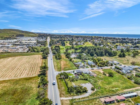 575 Dolores Avenue, Half Moon Bay CA 94019