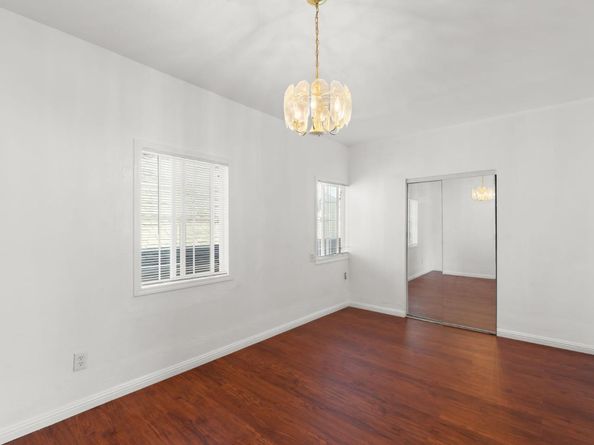 1049 55th Street, Oakland CA 94608