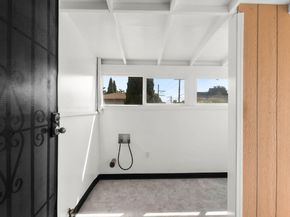 1049 55th Street, Oakland CA 94608