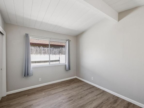 3271 Alma Street, Palo Alto CA 94306