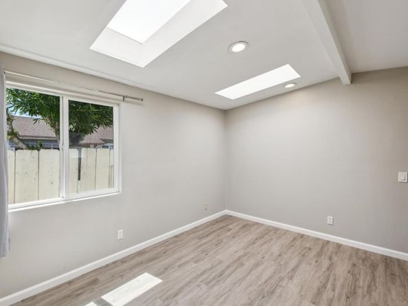3271 Alma Street, Palo Alto CA 94306