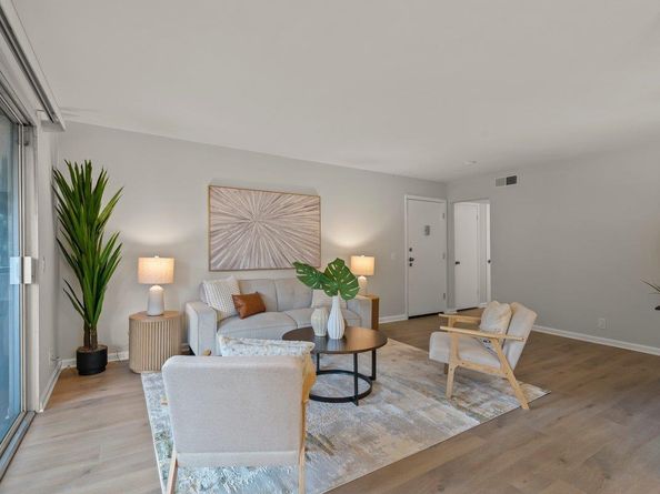 2466 W Bayshore Road 5, Palo Alto CA 94303