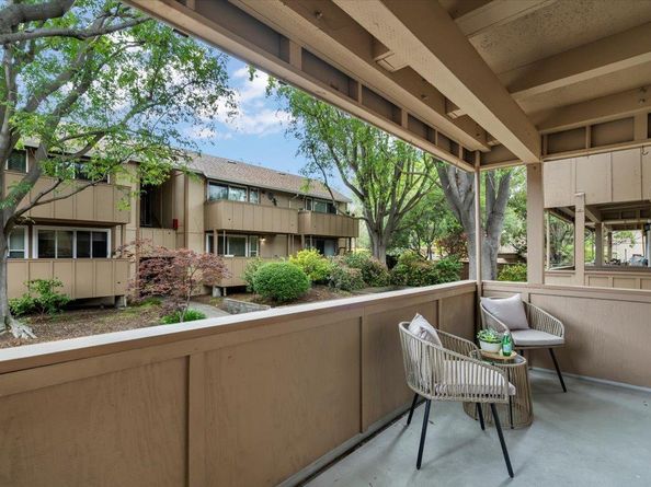 2466 W Bayshore Road 5, Palo Alto CA 94303