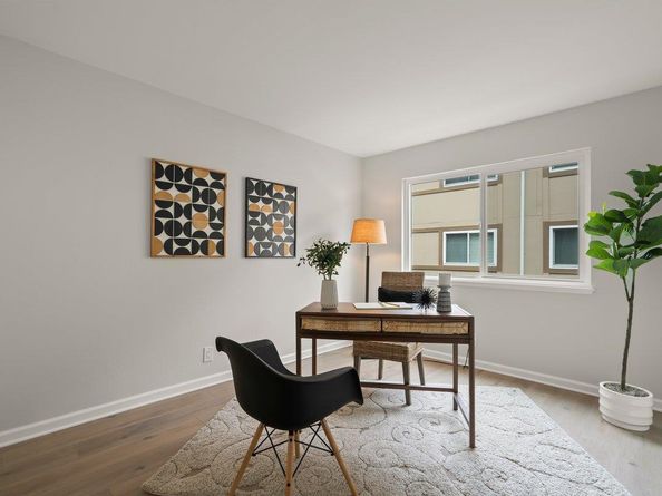 2466 W Bayshore Road 5, Palo Alto CA 94303