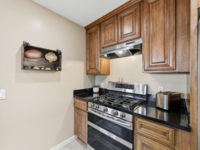 976 2nd Avenue, Redwood City CA 94063